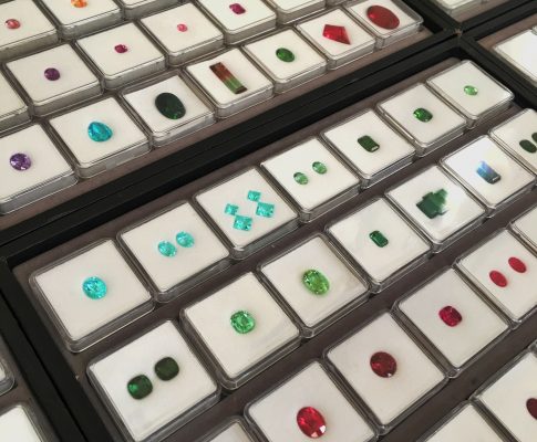 How to choose a gemstone for a bespoke jewellery design